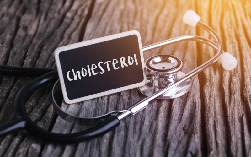 6 Ways to Lower Cholesterol Naturally